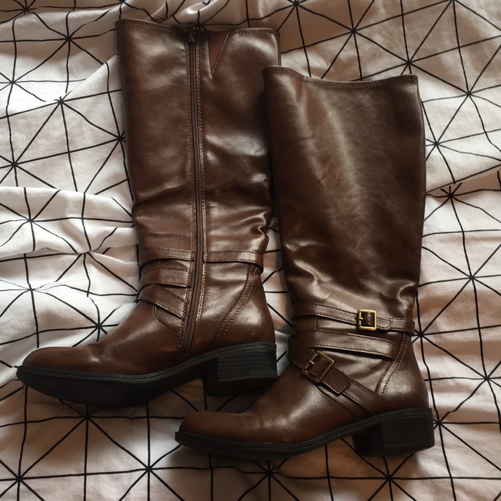 Brown tall boots!